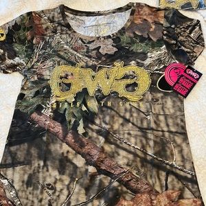 GWG tshirt glitter letters on sleeve basic tee short sleeve